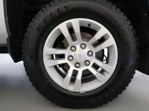 Certified 2017 Chevrolet Silverado 1500 LT w/ All Star Edition AWD/4WD image 19