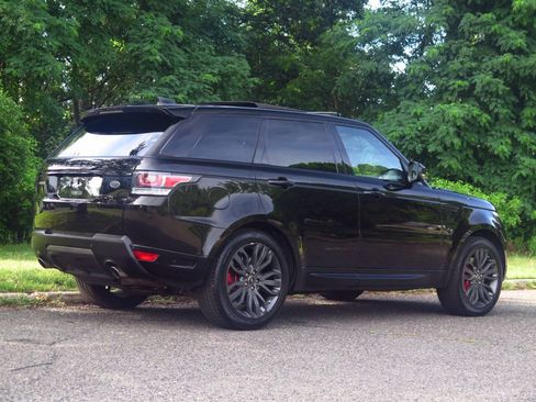 Used 2017 Land Rover Range Rover Sport HSE Dynamic AWD/4WD image 4