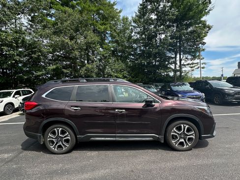 Used 2024 Subaru Ascent Touring AWD/4WD image 4