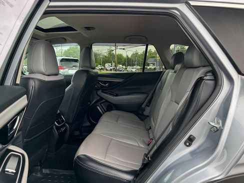 Used 2022 Subaru Outback Limited AWD/4WD image 13