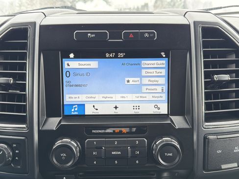 Used 2018 Ford F150 XLT w/ Equipment Group 302A Luxury image 6