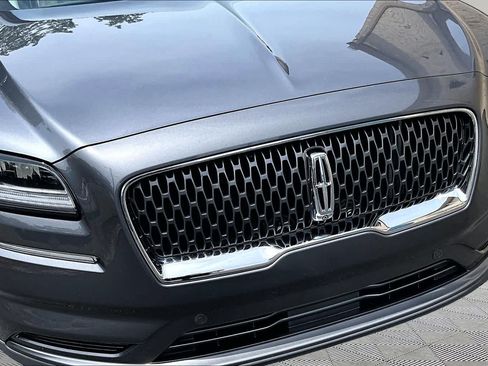 Used 2022 Lincoln Nautilus Reserve FWD image 29