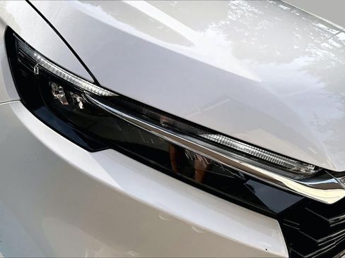 Used 2023 Honda CR-V EX image 28