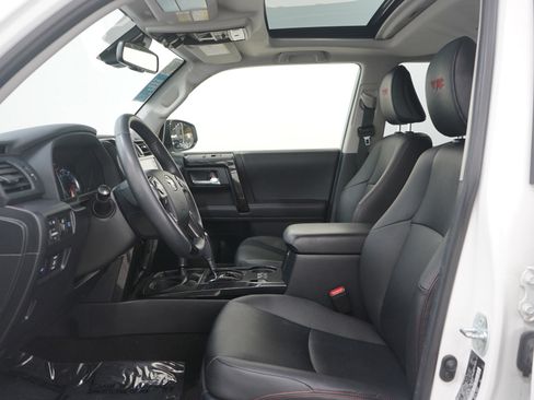 Used 2020 Toyota 4Runner Venture w/ Moonroof Package image 22