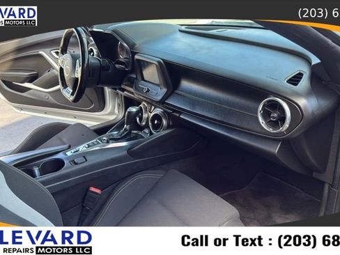 Used 2017 Chevrolet Camaro LT RWD image 29