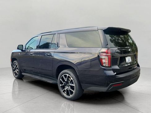 Used 2023 Chevrolet Suburban RST w/ Luxury Package AWD/4WD image 13