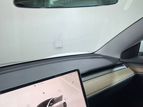 Used 2023 Tesla Model 3 Standard Range image 35