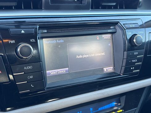 Used 2016 Toyota Corolla LE FWD image 24