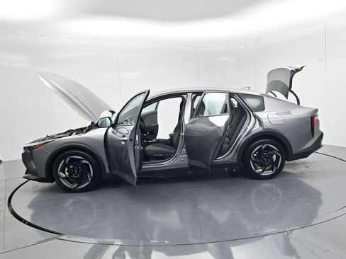 Certified 2025 Kia K4 EX FWD image 66