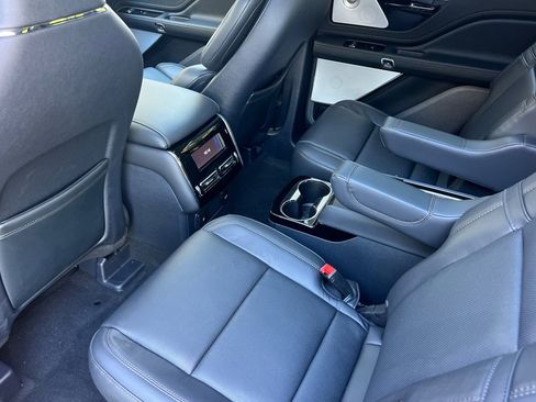 New 2026 Lincoln Aviator Reserve image 10