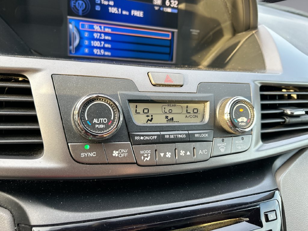 Used 2014 Honda Odyssey EX image 24