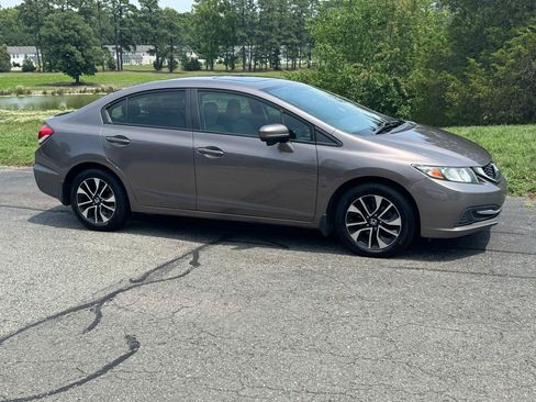 Used 2015 Honda Civic EX image 25