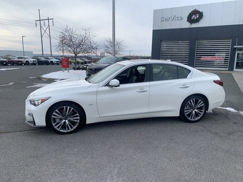 Used 2019 INFINITI Q50 Sport image 3