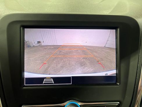 Used 2024 Chevrolet Equinox LT AWD/4WD image 25