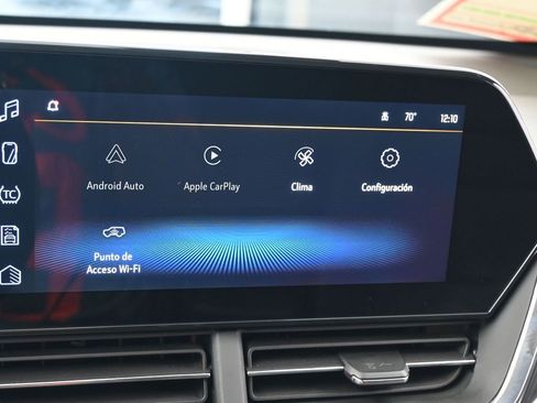 Used 2025 Chevrolet Trax LT w/ Driver Confidence Package image 17