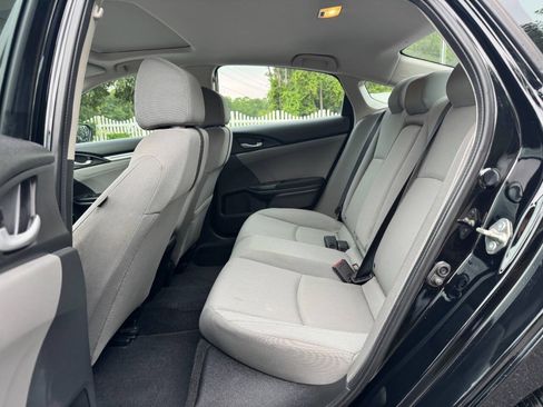 Used 2019 Honda Civic EX image 10
