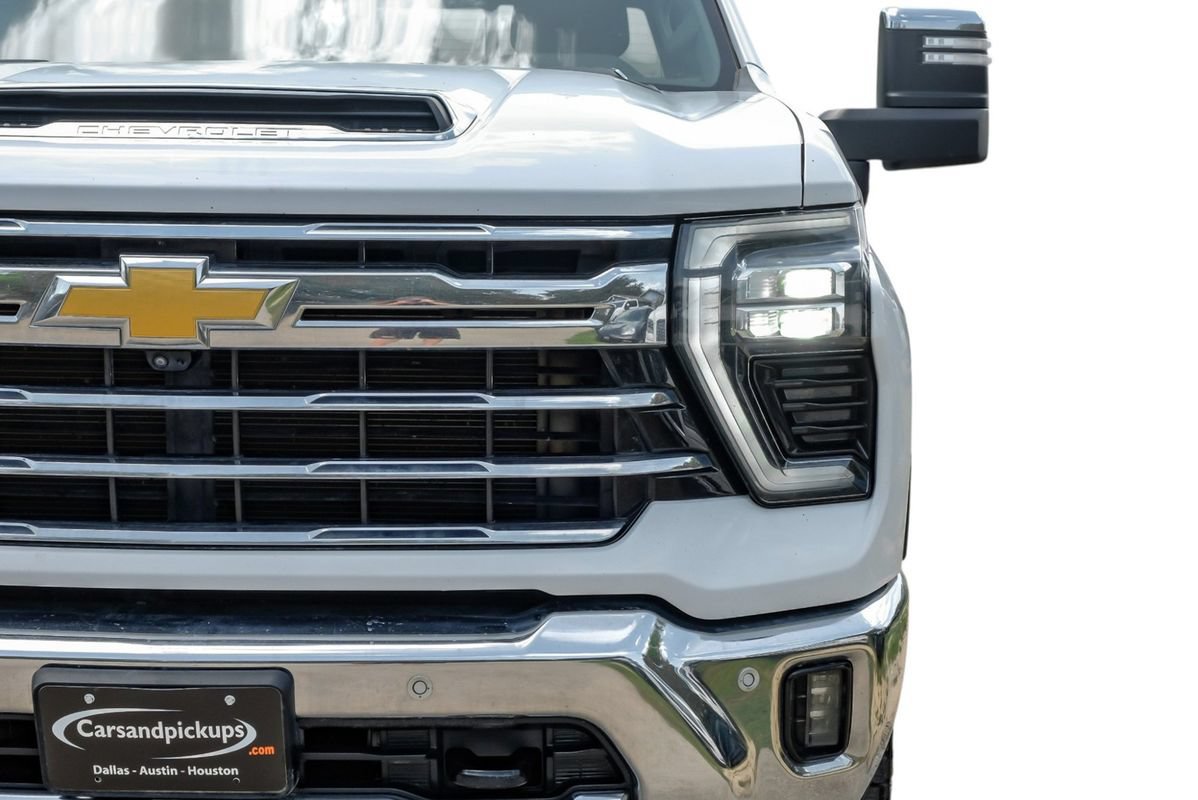 Used 2025 Chevrolet Silverado 2500 LTZ w/ LTZ Convenience Package AWD/4WD image 51
