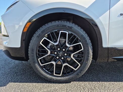 Certified 2023 Chevrolet Blazer RS w/ Driver Confidence II Package AWD/4WD image 34