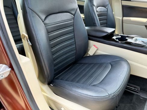 Used 2016 Ford Fusion SE FWD image 23