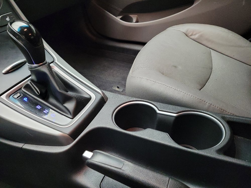 Used 2015 Hyundai Elantra Sport FWD image 26