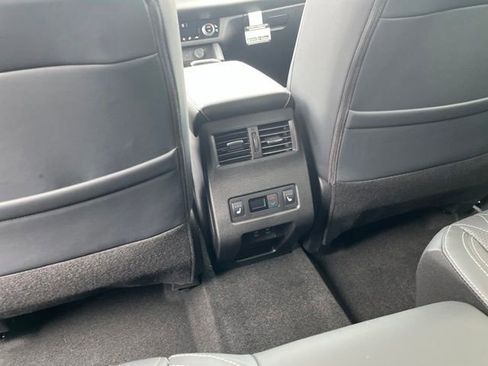 New 2026 Mitsubishi Outlander SEL Black Edition FWD image 8