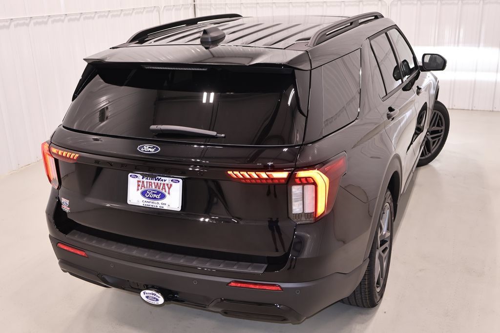New 2027 Ford Explorer ST-Line w/ Premium Package AWD/4WD image 42