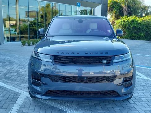 Used 2023 Land Rover Range Rover Sport SE Dynamic AWD/4WD image 8