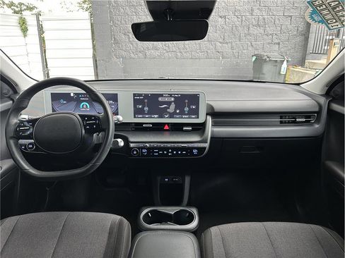 Used 2024 Hyundai Ioniq 5 SE AWD/4WD image 17