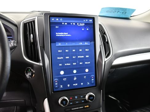 Used 2024 Ford Edge Titanium AWD/4WD image 25