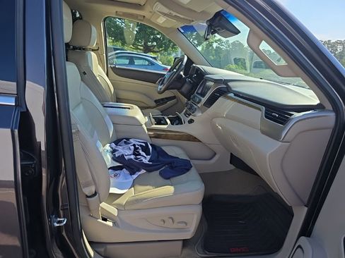 Used 2017 GMC Yukon Denali w/ Open Road Package AWD/4WD image 11