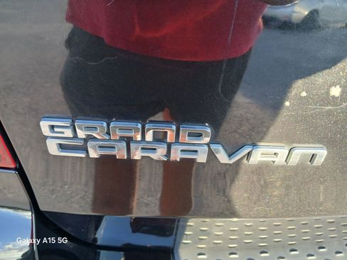 Used 2016 Dodge Grand Caravan SE w/ Quick Order Package 29E SE image 11