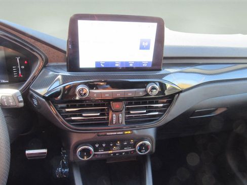 Used 2024 Ford Escape ST-Line image 25