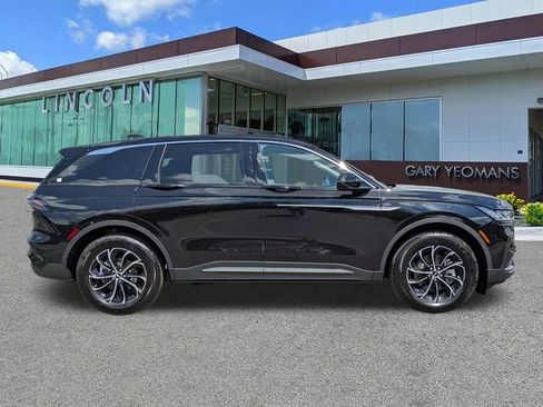 New 2026 Lincoln Nautilus Premier AWD/4WD image 3