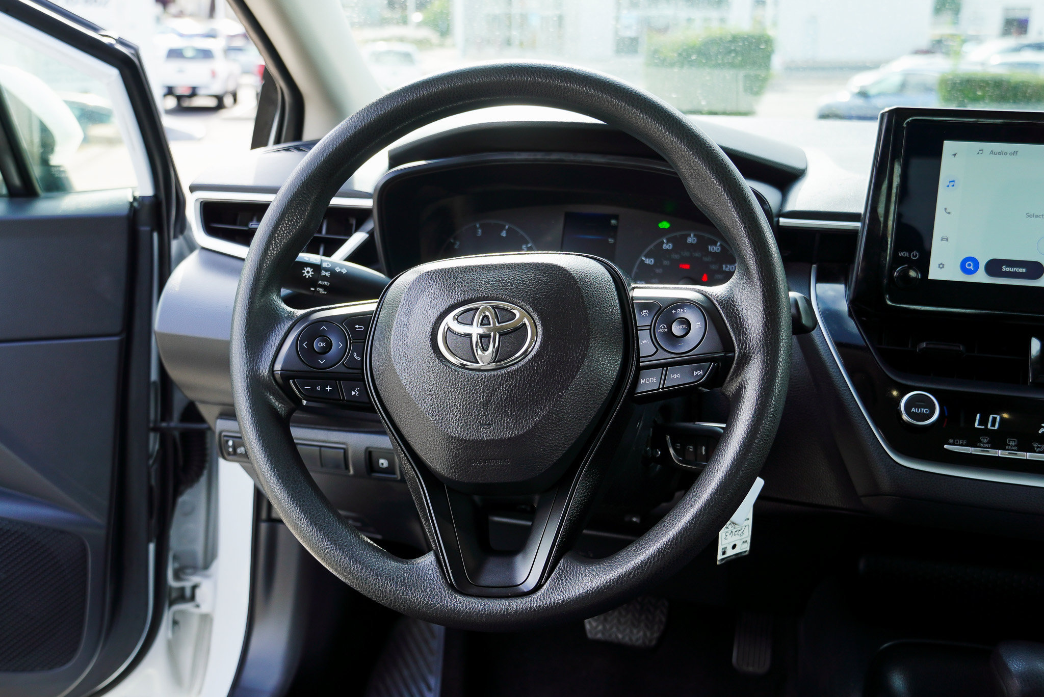 Certified 2024 Toyota Corolla LE FWD image 30