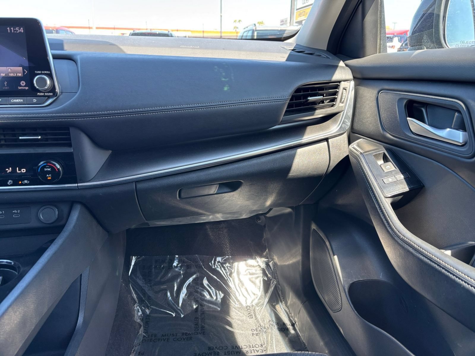 Used 2025 Nissan Rogue SV FWD image 36