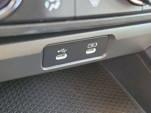 Used 2023 Honda Accord EX image 10