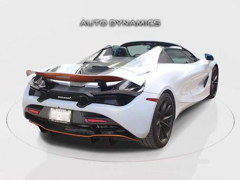 Used 2020 McLaren 720S Spider image 13
