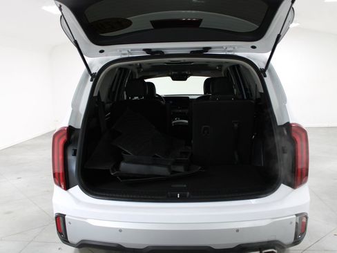 Used 2024 Kia Telluride S w/ S Sunroof Package image 14