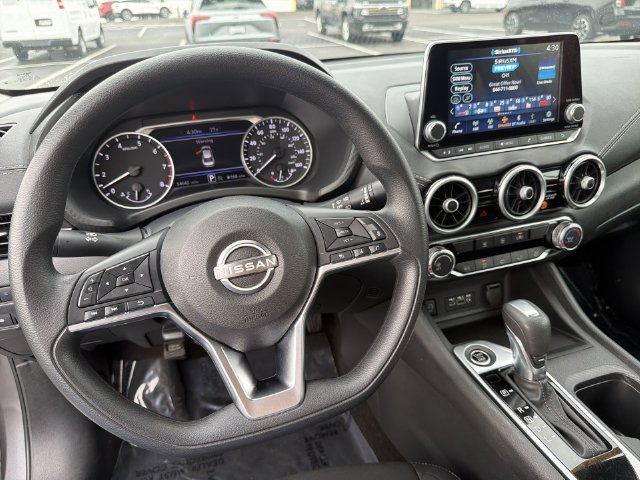 Used 2024 Nissan Sentra SV FWD image 18