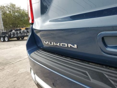 New 2026 GMC Yukon XL Elevation image 8