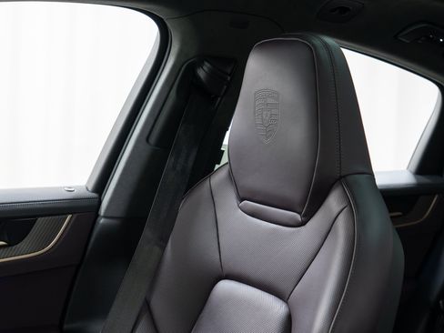 Certified 2024 Porsche Cayenne Coupe AWD/4WD image 19