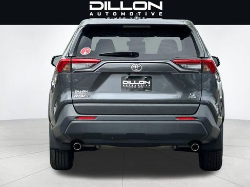 Used 2023 Toyota RAV4 LE AWD/4WD image 5