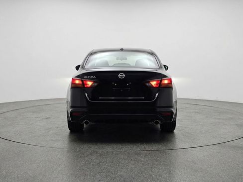 Used 2025 Nissan Altima 2.5 SV image 7