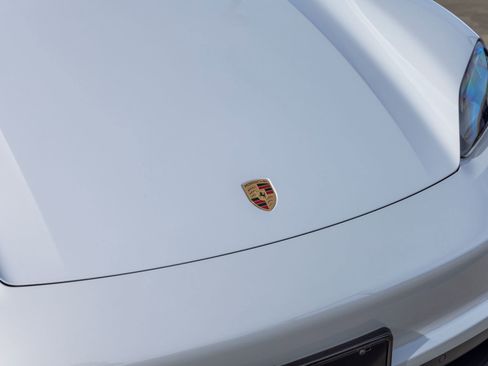 Certified 2024 Porsche Macan 4 Electric image 16