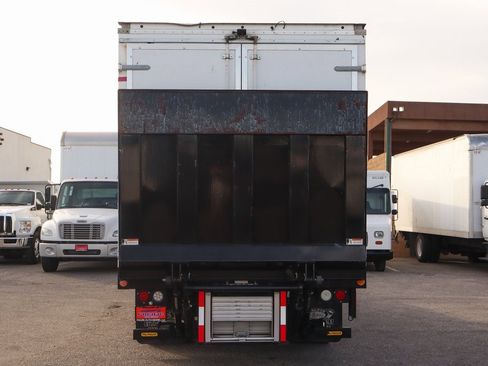 Used 2017 Ford F550 2WD Regular Cab Super Duty image 7