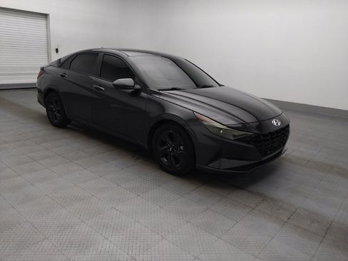 Used 2021 Hyundai Elantra SEL FWD image 11