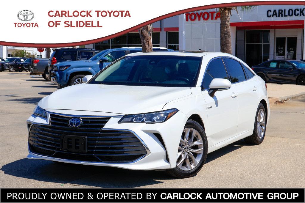 Used 2021 Toyota Avalon XLE w/ Moonroof Package FWD image 1
