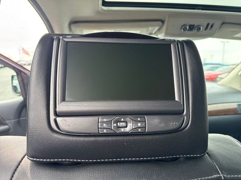 Used 2013 Nissan Armada Platinum AWD/4WD image 14