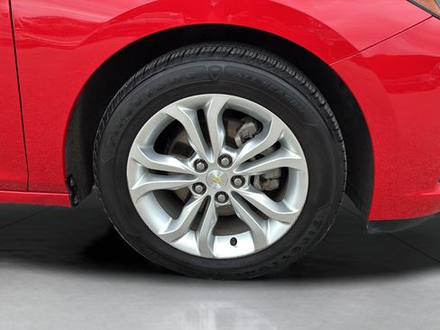 Used 2019 Chevrolet Cruze LS w/ LS Convenience Package FWD image 30