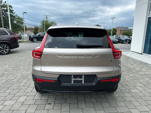 Used 2023 Volvo XC40 B5 Plus w/ Driver Assist Package AWD/4WD image 28